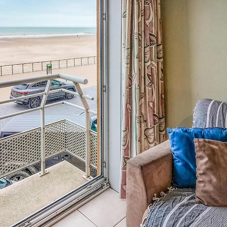 Awesome Apartment In Oostende With House Sea View Eksteriør bilde